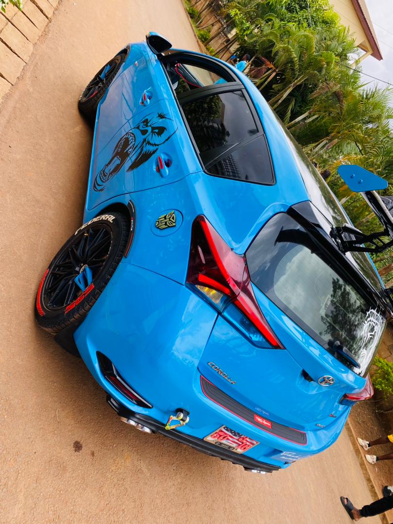 Toyota Auris vue avant