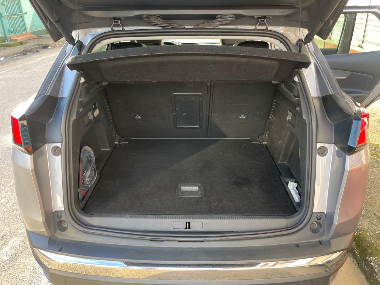 Vauxhall VXR vue latérale