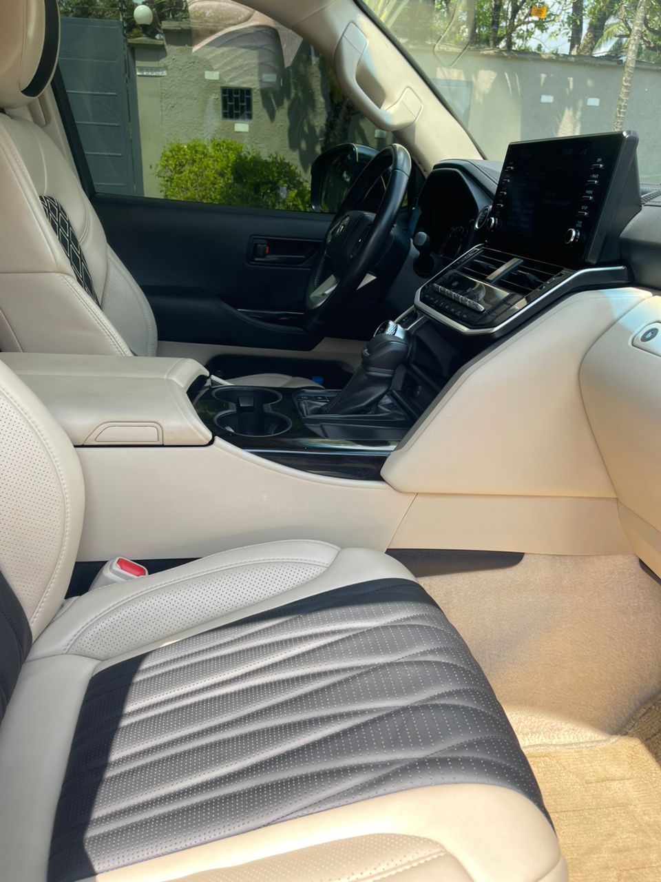 Land Cruiser intérieur VIP