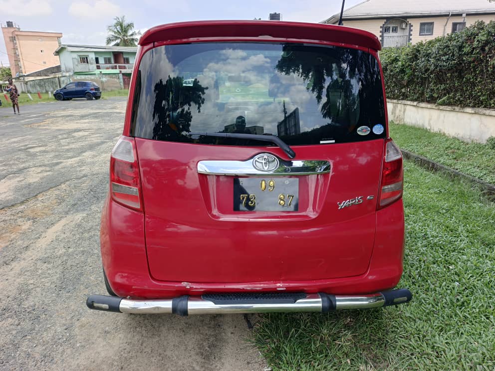 Yaris Ractis intérieur