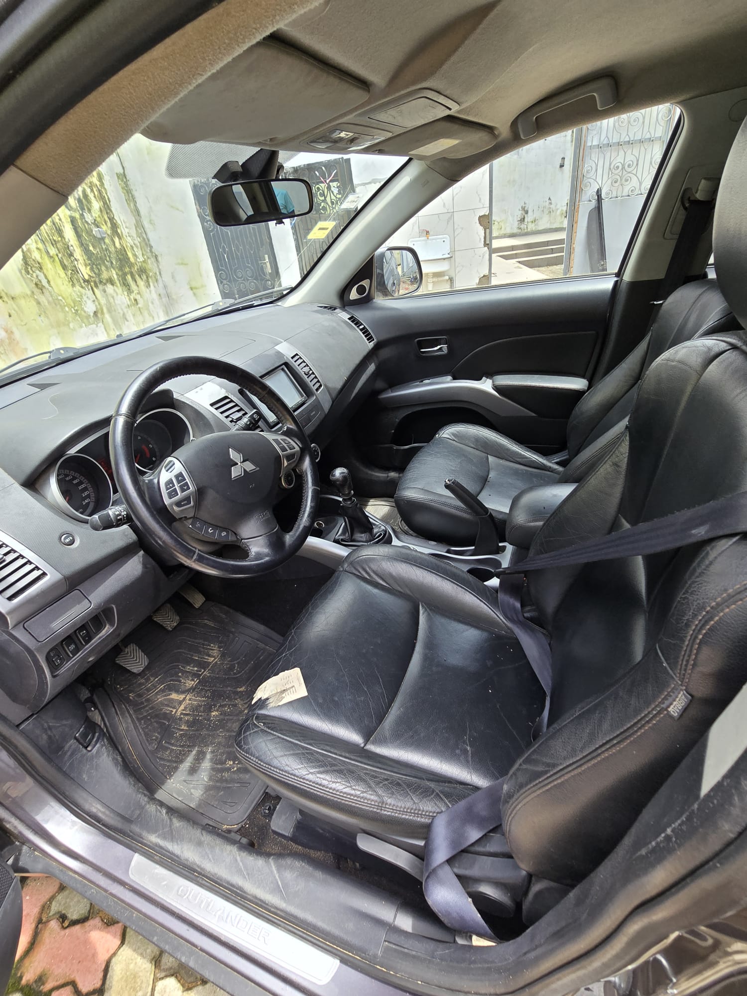 Outlander tableau de bord